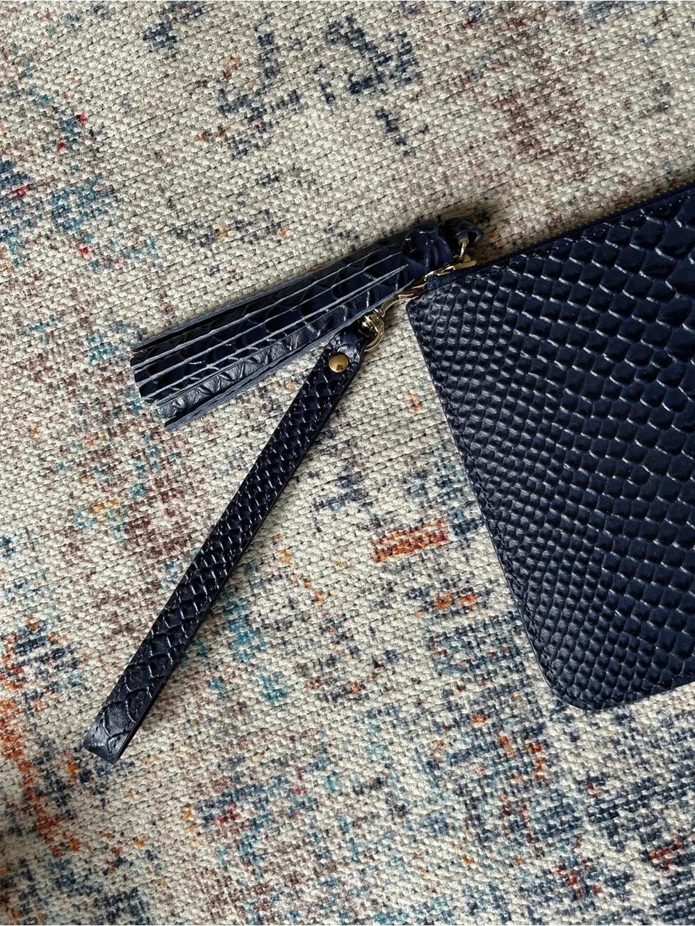 Dooney & Bourke cross posted